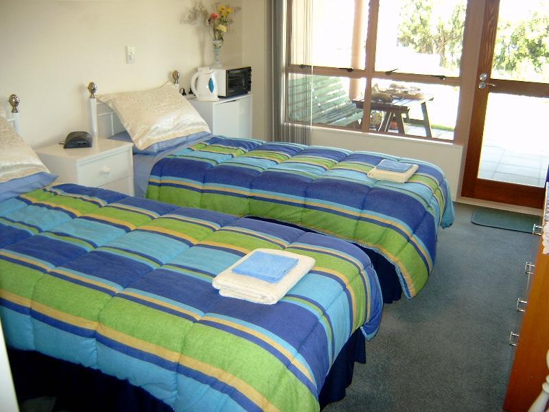 Seascape Bed & Breakfast Paraparaumu Bagian luar foto