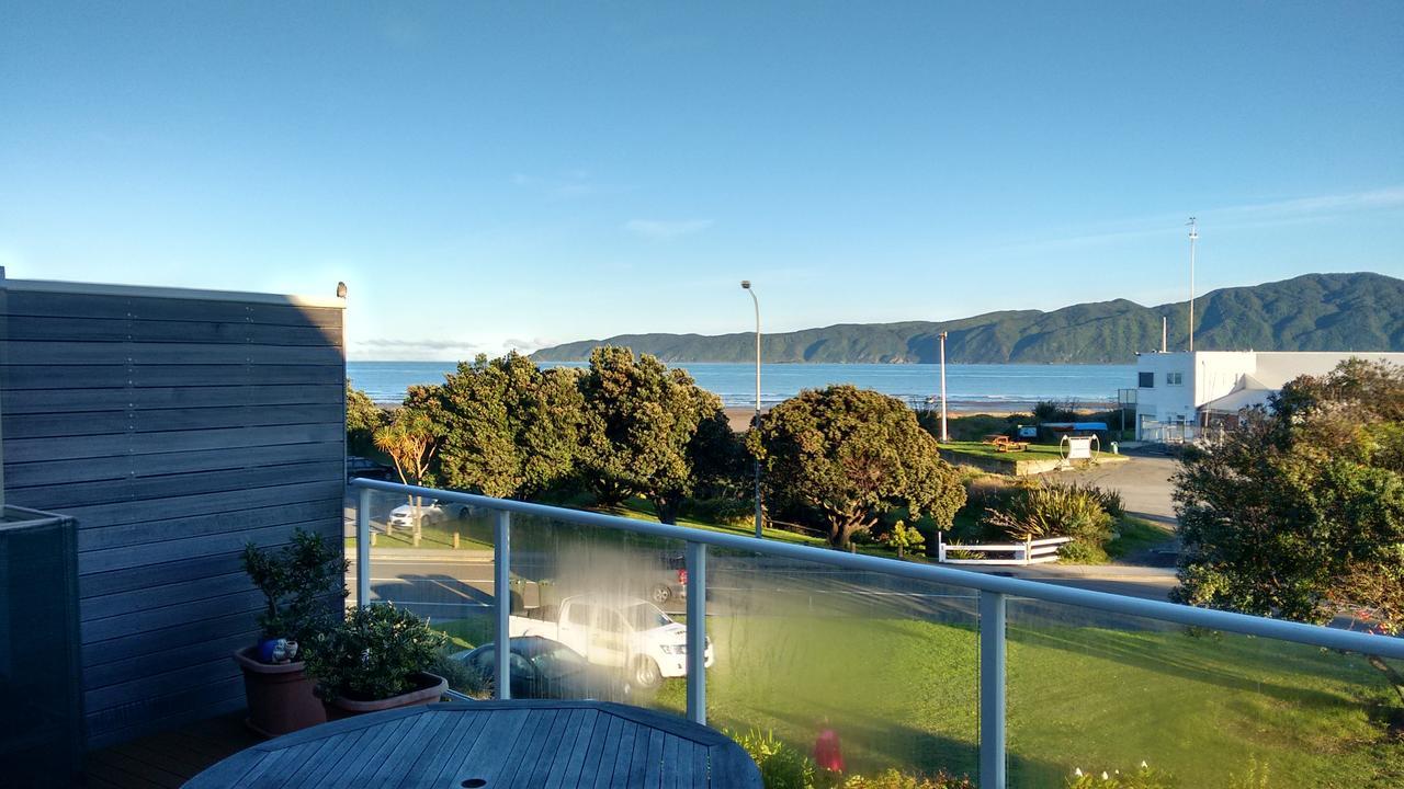 Seascape Bed & Breakfast Paraparaumu Bagian luar foto